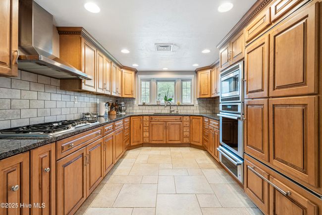 147 Pine Needle Dr, House other with 4 bedrooms, 4 bathrooms and 5 parking in Hampstead NC | Image 16
