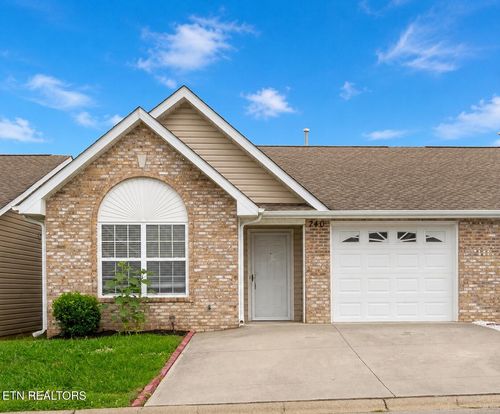 740 High Point Way, Knoxville, TN, 37912-3693 | Card Image