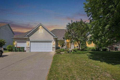 6243 Hollow Ln, Circle Pines, MN, 55014-5496 | Card Image