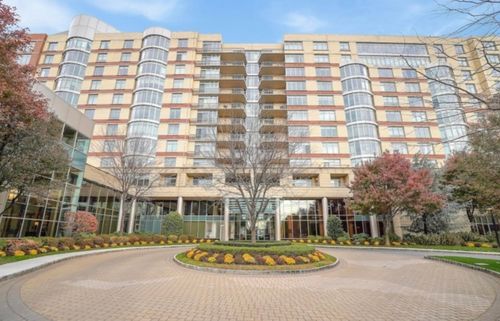 apt-209-8100 River Rd, North Bergen, NJ, 07047-7206 | Card Image