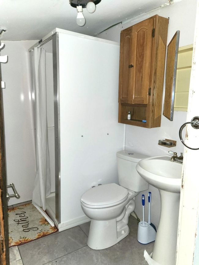 Bathroom | Image 15