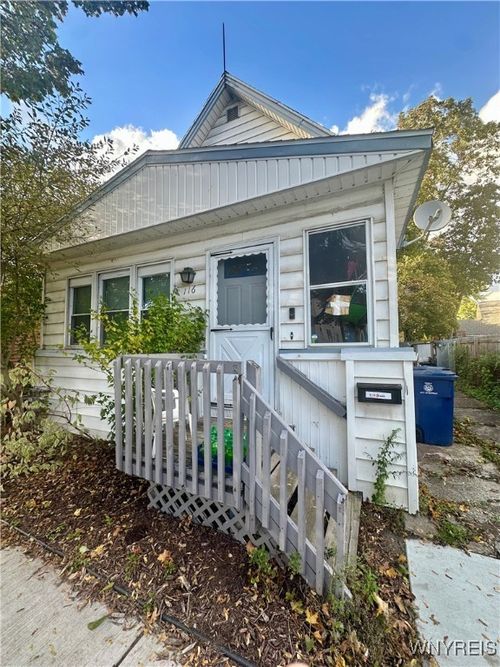 116 Grace St, Buffalo, NY, 14207-2010 | Card Image