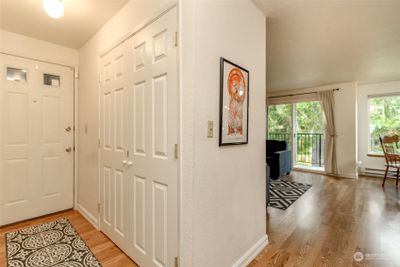 J202 - 25735 115th Avenue Se, Condo with 2 bedrooms, 1 bathrooms and 1 parking in Kent WA | Image 2