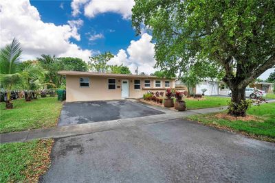 4961 Nw 12th St, House other with 3 bedrooms, 1 bathrooms and null parking in Lauderhill FL | Image 3