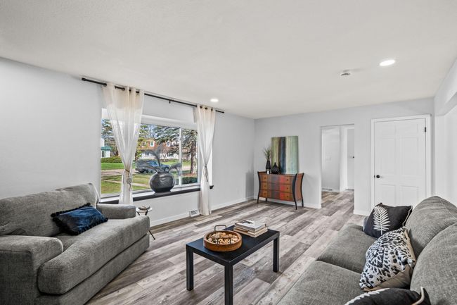 Living Room | Image 13