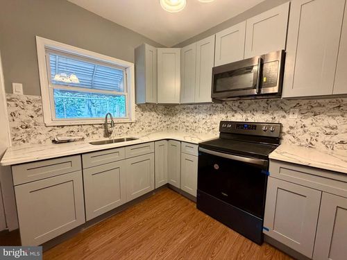 3925 N 6th St, PHILADELPHIA, PA, 19140-3328 | Card Image