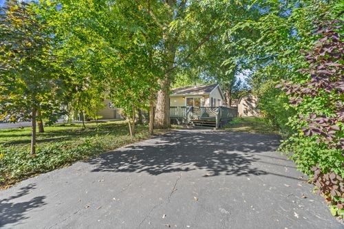 726 N Park Rd, Round Lake, IL, 60073-2930 | Card Image
