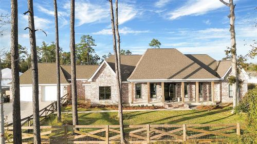 1216 Rainbow Ln, Lake Charles, LA, 70611-6747 | Card Image