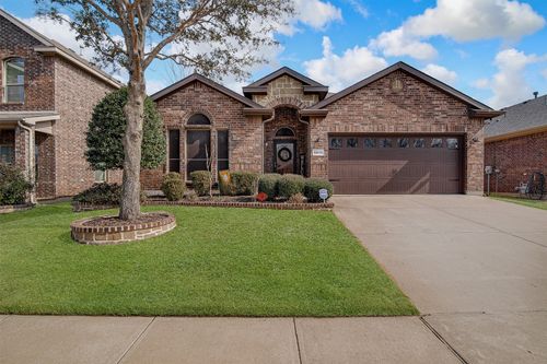 6815 Biondi Trl, Arlington, TX, 76001-3808 | Card Image