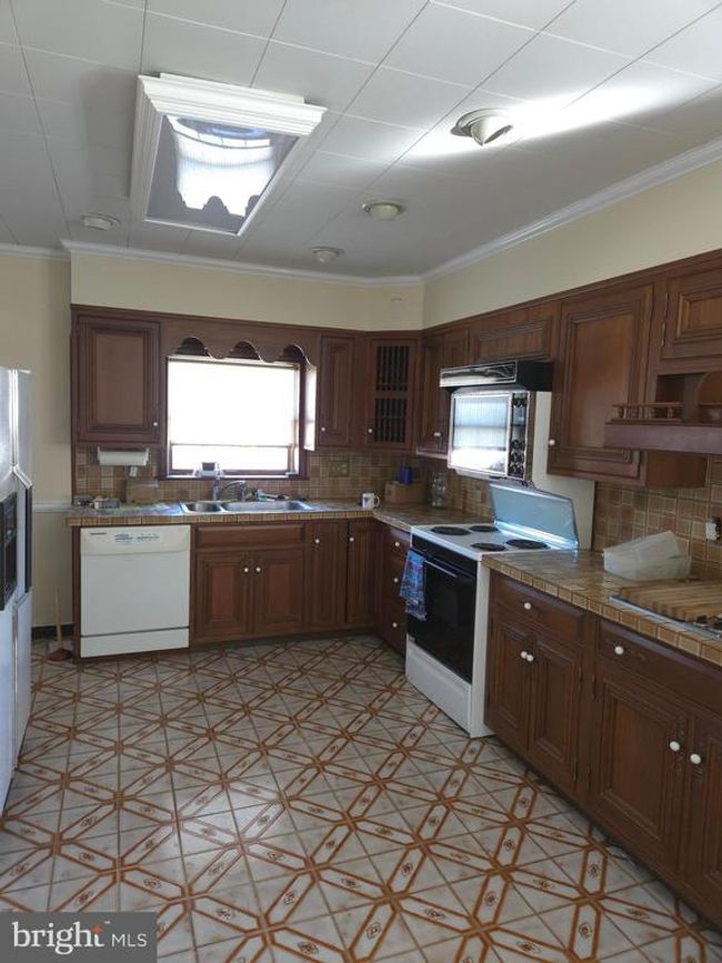 321 E Broad St, Home with 0 bedrooms, 0 bathrooms and null parking in GIBBSTOWN NJ | Image 27