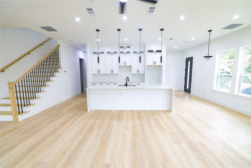 306 E 7th St, Dallas, TX, 75203-1602 | Card Image