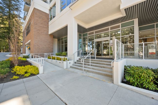 1107 - 15165 Thrift Avenue, Condo with 2 bedrooms, 2 bathrooms and 2 parking in White Rock BC | Image 25