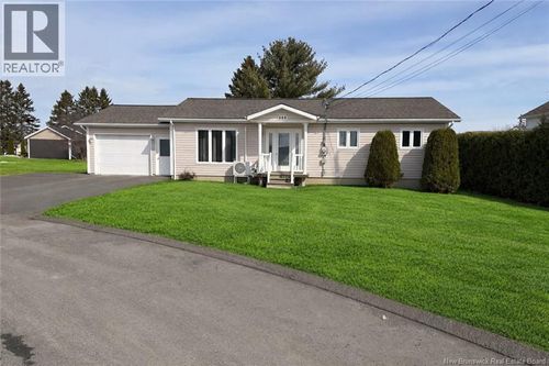 168 Beverly St, Grand-Sault/Grand Falls, NB, E3Z1A9 | Card Image