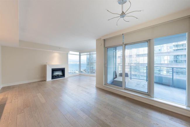 1704 - 1205 W Hastings Street, Condo with 2 bedrooms, 2 bathrooms and 2 parking in Vancouver BC | Image 13