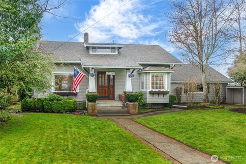 2520 Locust Ave W, University Place, WA, 98466-3534 | Card Image