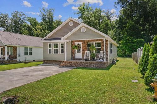 135 Lillian Dr, Dalton, GA, 30720-7593 | Card Image