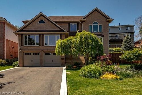 38 Sundrop Crt, Ancaster, ON, L9K1G5 | Card Image