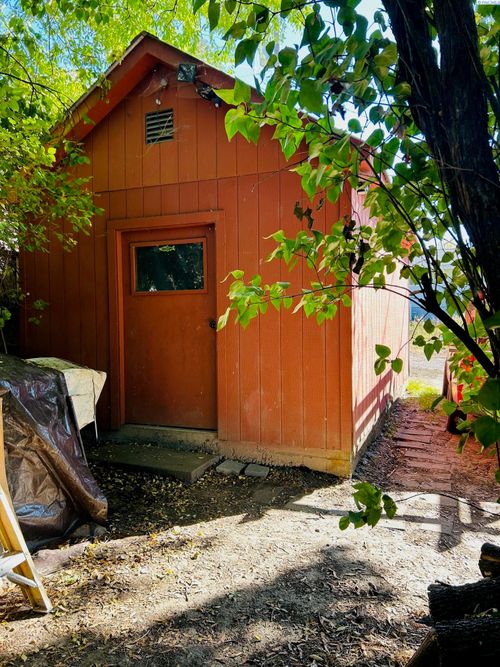 415 E Bluff St, Palouse, WA, 99161-9693 | Card Image