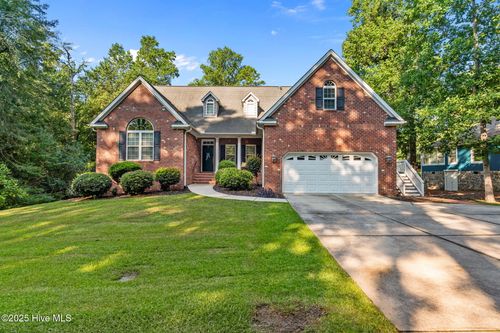 35 Turtle Point Rd, Pinehurst, NC, 28374-9520 | Card Image