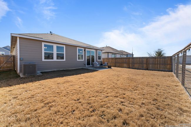 13229 Hagerd Loop, House other with 4 bedrooms, 2 bathrooms and null parking in St Hedwig TX | Image 24
