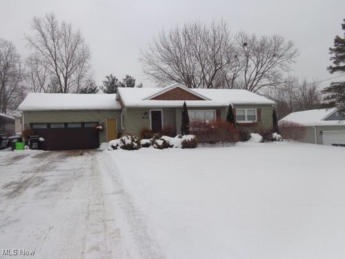 1157 Manitoulin Pike, Brunswick, OH, 44212-2822 | Card Image