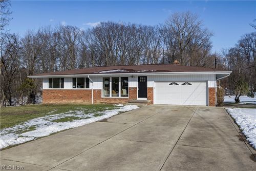 7939 Longview Rd, Broadview Heights, OH, 44147-1225 | Card Image