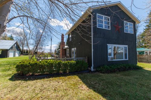 31 Leo Dr, Swanton, VT, 05488 | Card Image