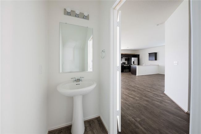 7506 Ivy Trellis Trl, House other with 4 bedrooms, 3 bathrooms and 4 parking in Del Valle TX | Image 9