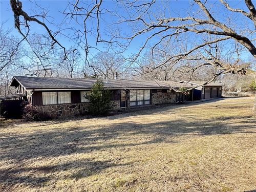 915 Crest Drive, Fayetteville, AR, 72701 | Card Image