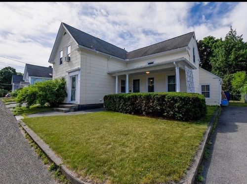 17 Grove St, Ayer, MA, 01432-1617 | Card Image