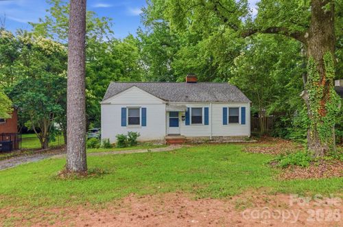 1909 Camp Greene St, Charlotte, NC, 28208-5061 | Card Image