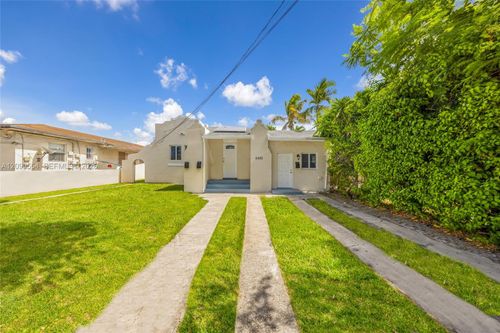 2420 Nw 34th St, Miami, FL, 33142-5310 | Card Image