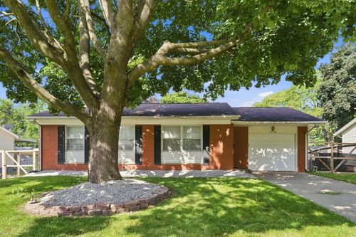 3710 N Pine St, Davenport, IA, 52806-5214 | Card Image