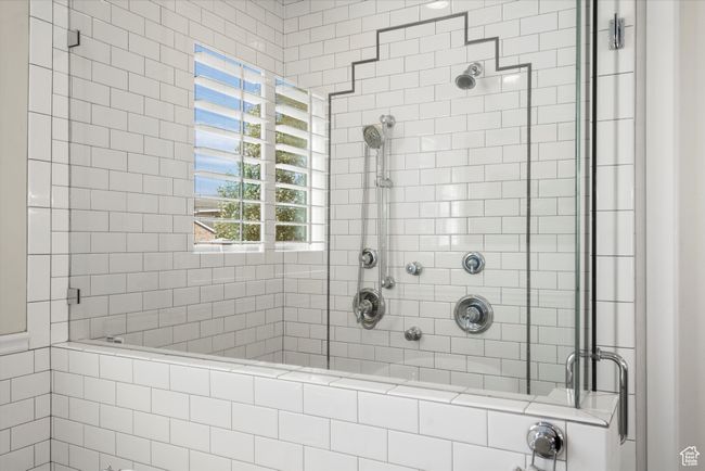 Full bathroom with a stall shower | Image 27