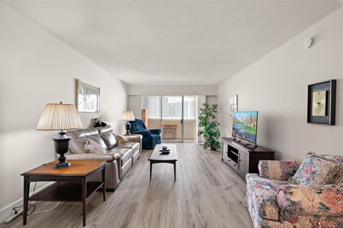 206-2050 White Birch Rd, Sidney, BC, V8L2R1 | Card Image