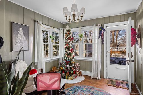 50 Poseidon Rd, Rocky Point, NY, 11778-9685 | Card Image