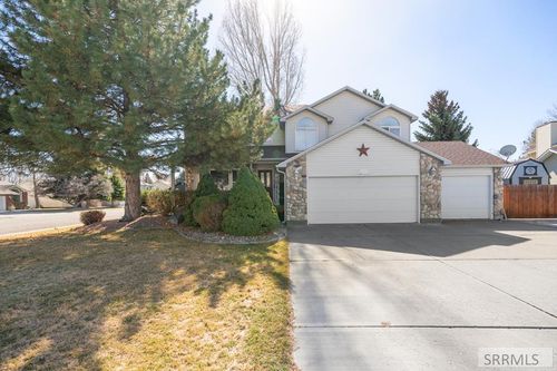 2882 Sandstone Dr, Idaho Falls, ID, 83404-6846 | Card Image