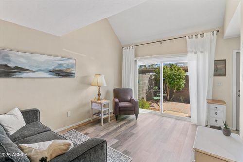 6810 S Snyder Ln, Tempe, AZ, 85283-4041 | Card Image