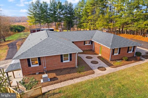 375 Seven Ponds Rd, AMISSVILLE, VA, 20106-4129 | Card Image