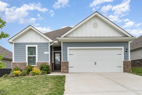 112 Harvest Cir, Dickson, TN, 37055-2165 | Card Image