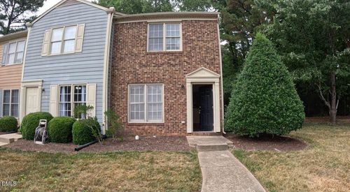 2918 Faversham Pl, Raleigh, NC, 27604-4068 | Card Image