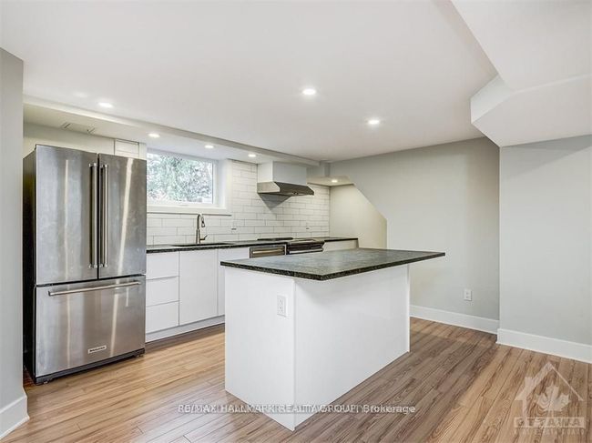 B - 933 Alpine Ave, House other with 2 bedrooms, 1 bathrooms and 2 parking in Ottawa ON | Image 10