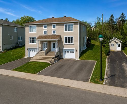 1204 Rue Des Merisiers, Lévis, QC, G7A0P1 | Card Image