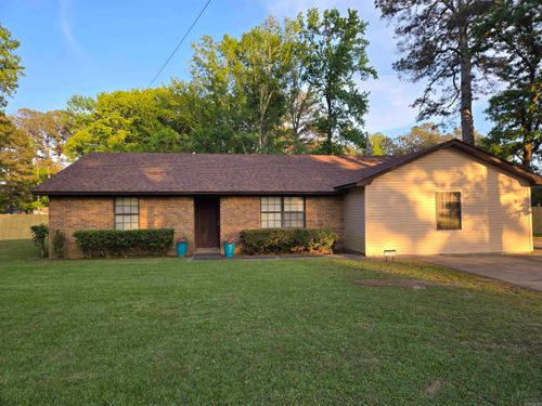 3609 Old Warren Rd, Pine Bluff, AR, 71603-6135 | Card Image