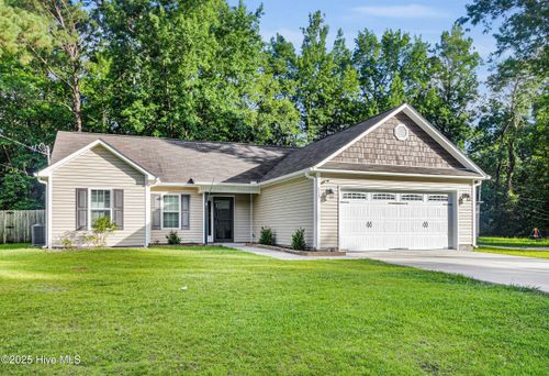117 Fairview St, Havelock, NC, 28532-2309 | Card Image