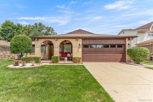 43530 Westminister Way, Canton, MI, 48187-3155 | Card Image