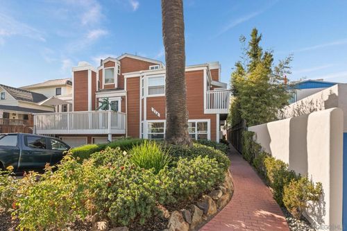 apt-c-714 G Ave, Coronado, CA, 92118-2162 | Card Image
