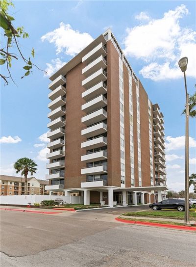 1501 - 715 S Upper Broadway Street, Condo with 2 bedrooms, 2 bathrooms and null parking in Corpus Christi TX | Image 1