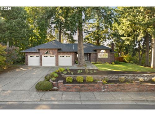 18078 Crest Ct, Oregon City, OR, 97045-2877 | Card Image