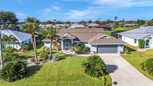 101 Fairway Rd, Rotonda West, FL, 33947-2028 | Card Image